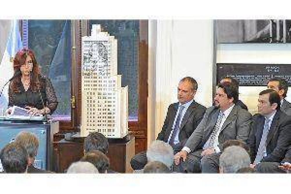 Zamora acompa�ar� a Cristina en el anuncio de un plan para edificar 10 mil casas en el pa�s