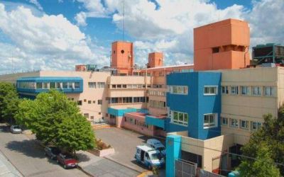 Trabajadores acampan frente al HPC