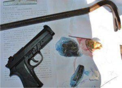 Secuestraron marihuana durante allanamiento en la chacra 102 de Posadas, hay cuatro detenidos