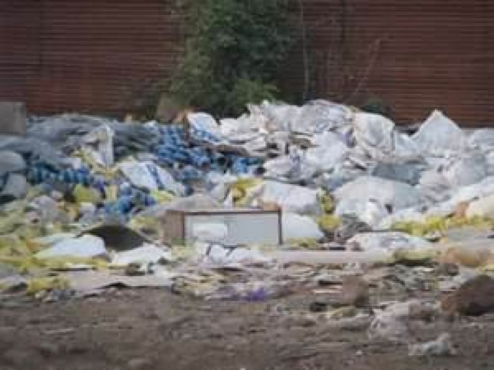 �No sabemos que hacer con la basura�