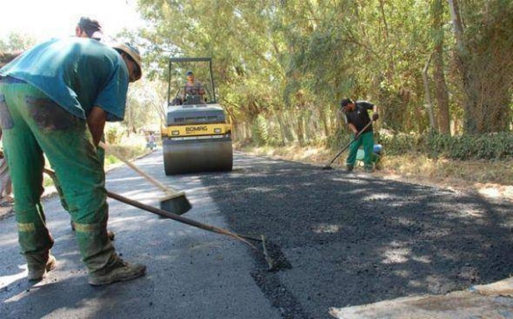 La Comuna avanza con asfaltos en las localidades de Pilar y Del Viso