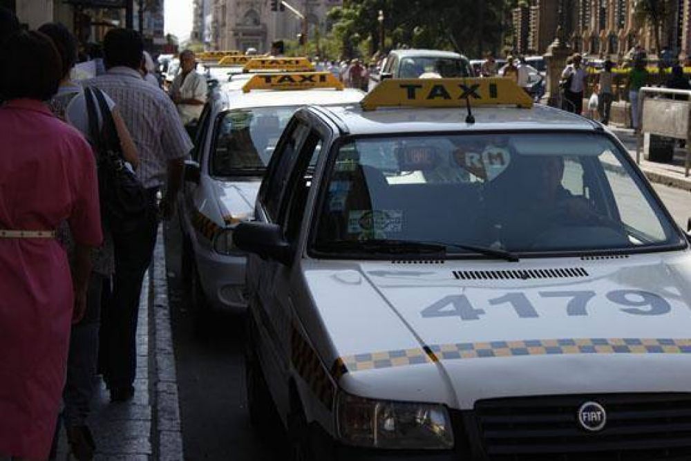 Amaya recibir� a taxistas la semana que viene