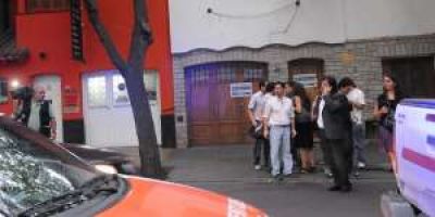Prost�bulos: los due�os y clientes podr�n ir presos