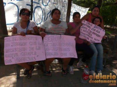 �Jalil nos tuvo con la promesa de contrato, y ahora nos dej� sin nada�