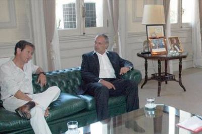 Buzzi tambi�n gestion� ante Naci�n la apertura de la carrera de Medicina en Chubut