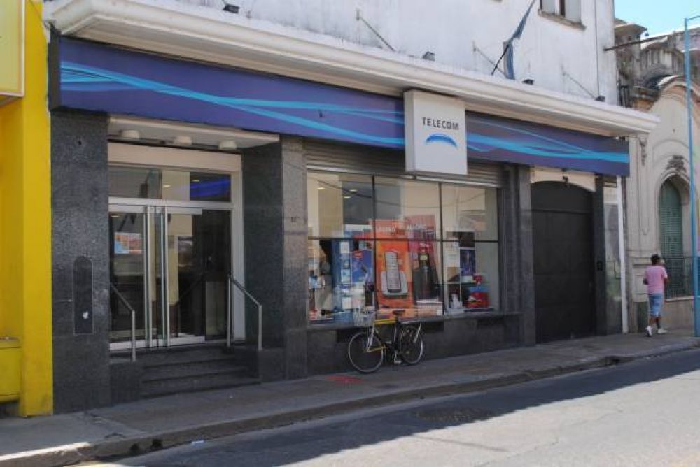 La Municipalidad organiza reuniones con Telecom para garantizar el servicio