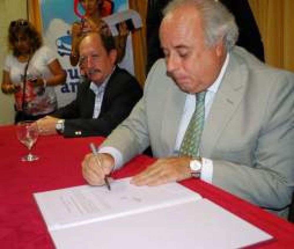 Usuarios del E.Co. suman otro medio de pago para el estacionamiento tarifado