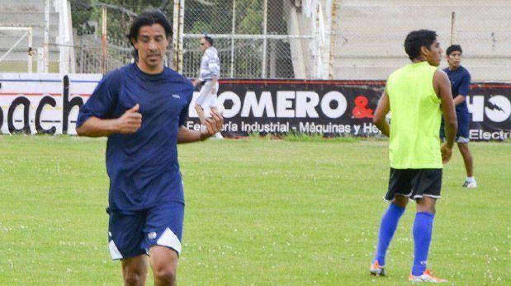 La CAI hizo f�tbol en el estadio municipal
