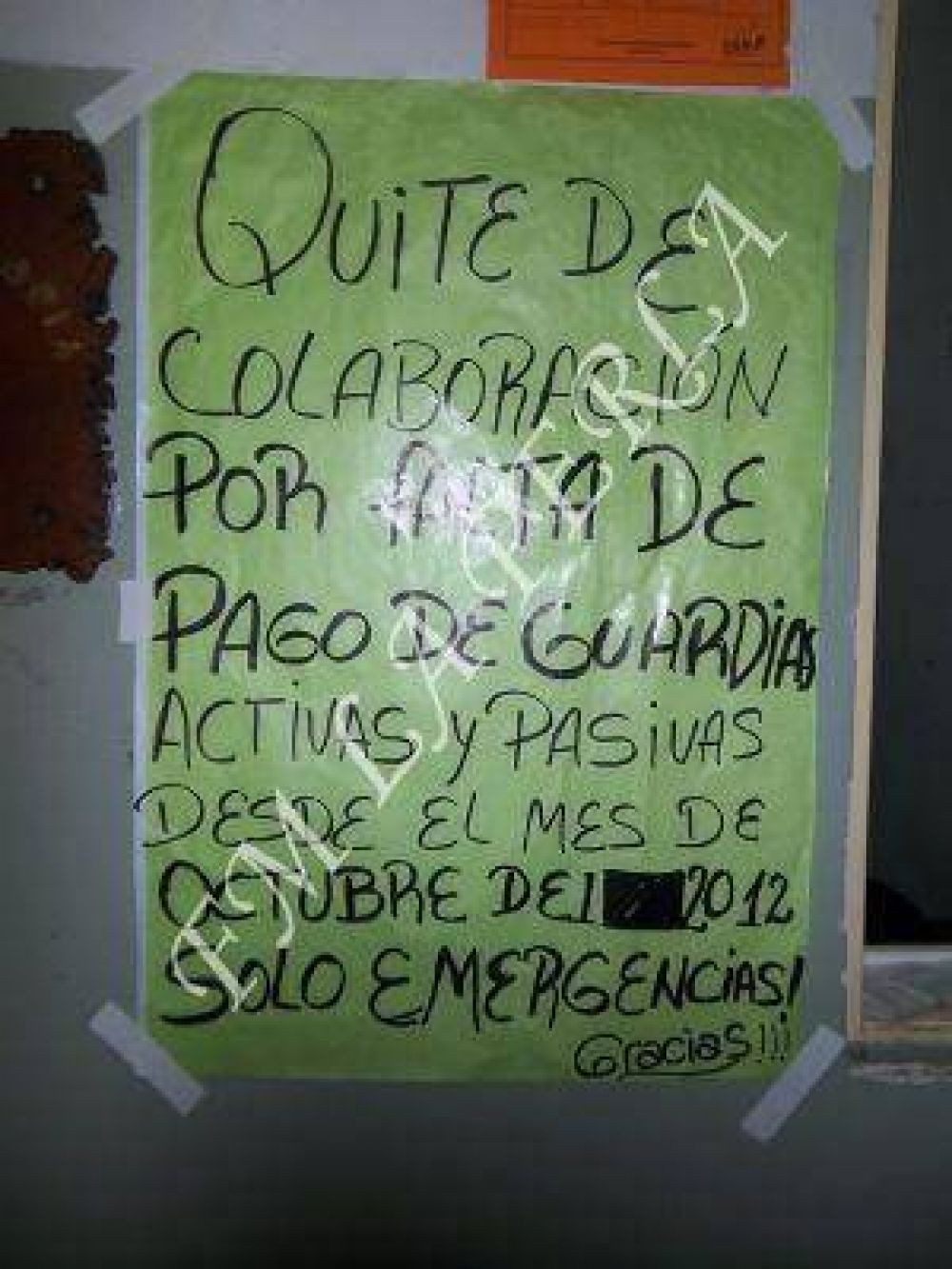 Reclaman deuda por guardias m�dicas