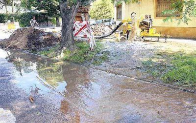 La pesadilla de cada d�a: sin agua en la zona de 25 y 63  