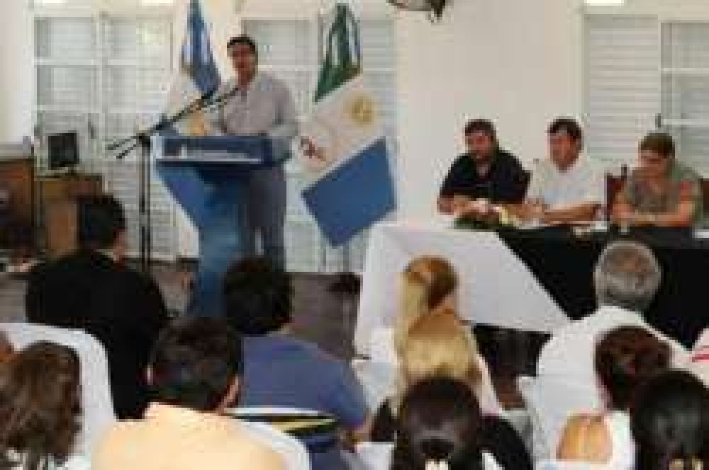 Capitanich prometi� m�s obras para el desarrollo de Los Frentones		