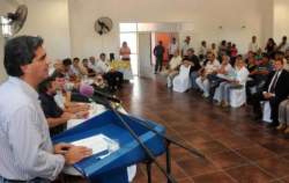Anuncian fondo para estimular programas de inversi�n forestal		