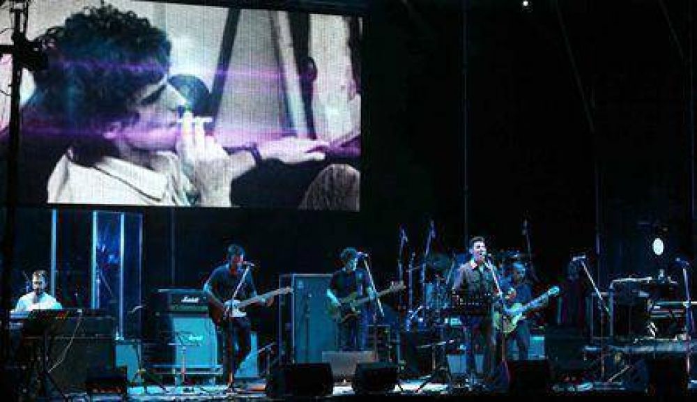 Mendoza tributa a las Canciones Eternas de Spinetta