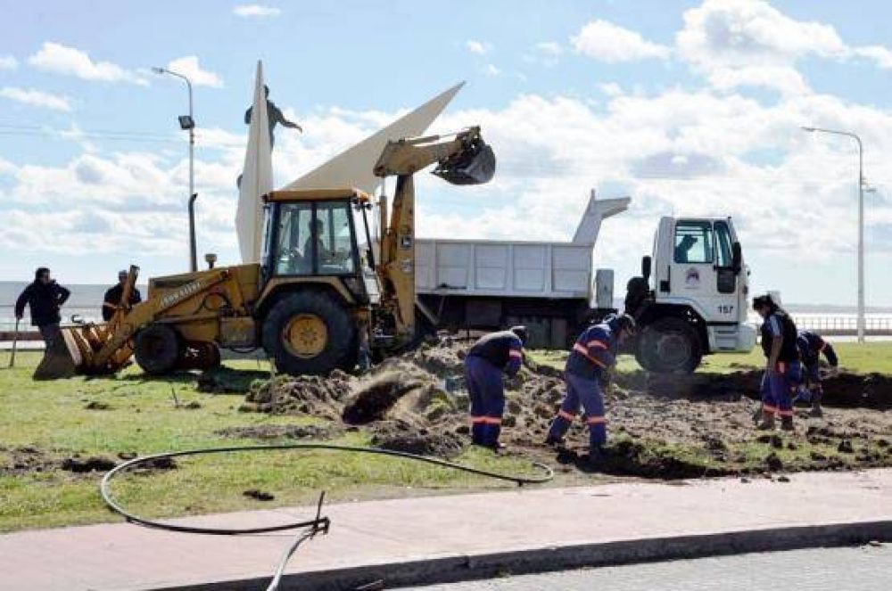 Construcci�n de veredas y cerco en predio Monumento del Mirage M5 Mara