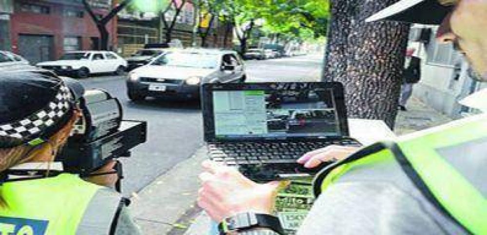 Reclamo local a Mauricio Macri por �multas truchas� contra formose�os