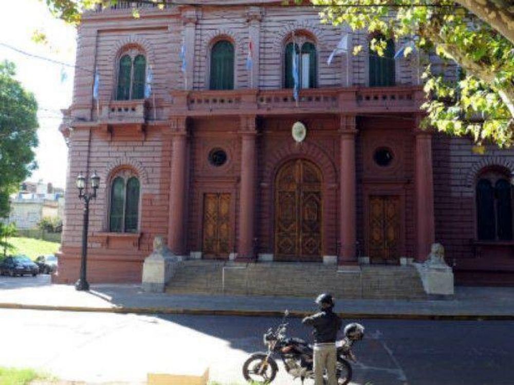 "Recaudan tomando el �ndice de consultoras privadas y para aumentar salarios los hacen en base al Indec"