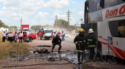 Incendio en un micro de larga distancia sobre ruta 51