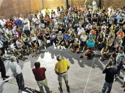 Los vecinos de Fisherton inundados por las lluvias de diciembre van a la Justicia