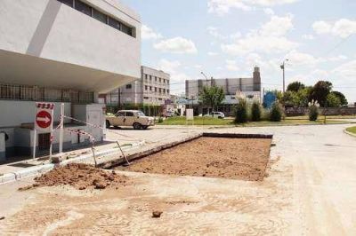 TRABAJOS EN LA TERMINAL DE �MNIBUS