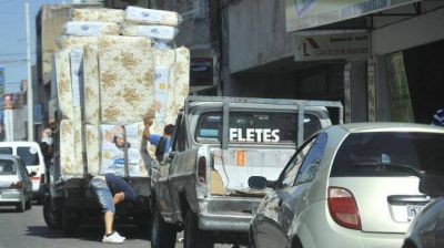 Permitir�n descargar mercader�a hasta las 8: hay m�s consenso
