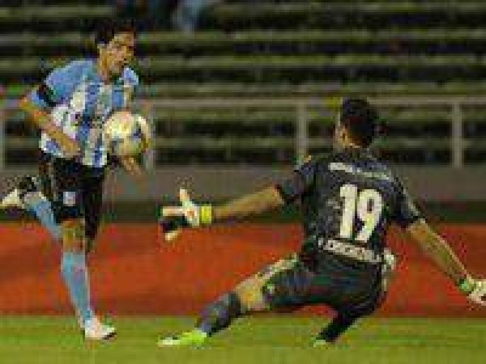 Racing se qued� con la copa de verano en Mar del Plata
