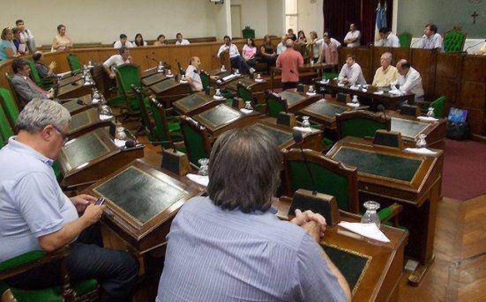 Sin qu�rum y pol�mica por la divisi�n de Desarrollo Social