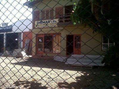 Choferes de Diemar seguir�n bloqueando la entrada a la empresa