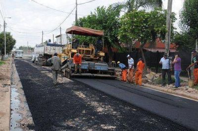 M�s trabajos de obra hidr�ulica y asfalto para la calle Puerto Rico