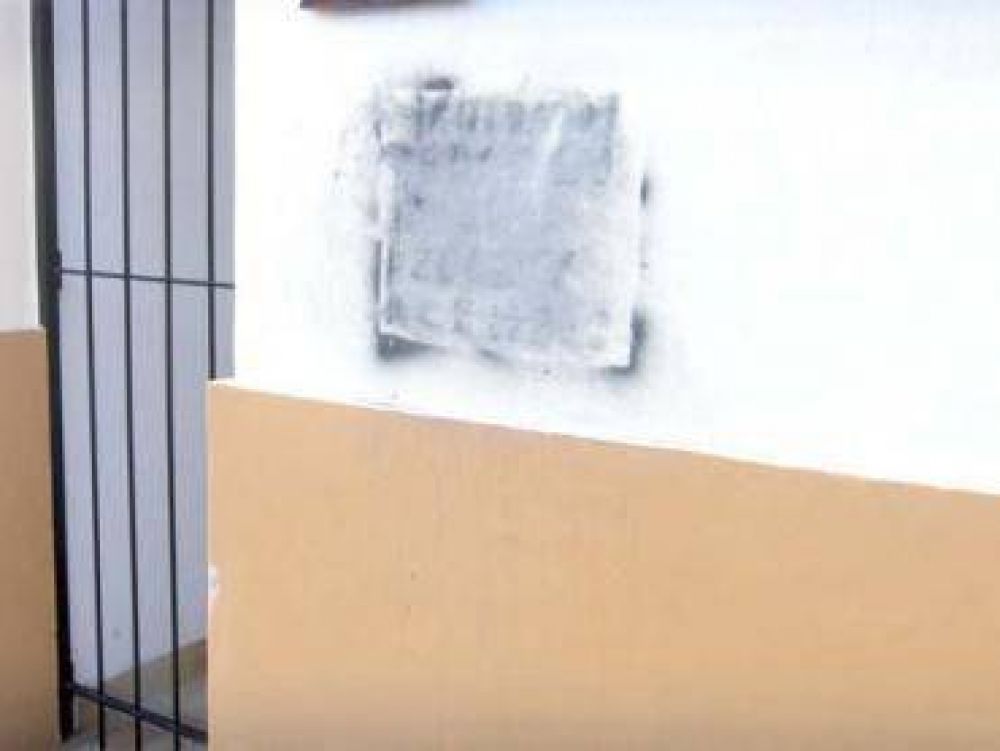 Aparecieron pintadas que preocupan a vecinos del centro