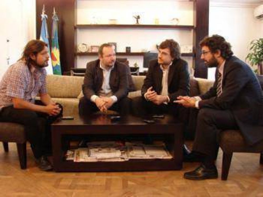 Sabbatella y Ghi se reunieron por los hechos de violencia en el Deportivo Mor�n