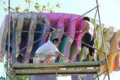 Intervenci�n art�stica en el Monumento de la Memoria Popular