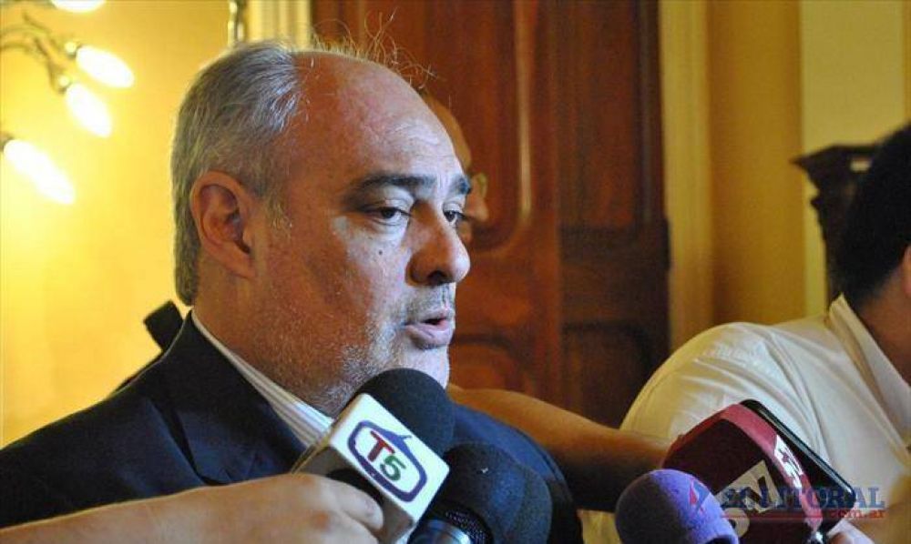 El Gobernador proyect� incrementos salariales del orden del 20% para 2013