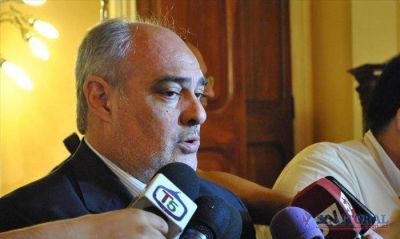 El Gobernador proyect� incrementos salariales del orden del 20% para 2013