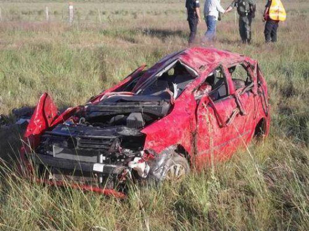 Ruta 12: murieron cinco personas tras vuelco