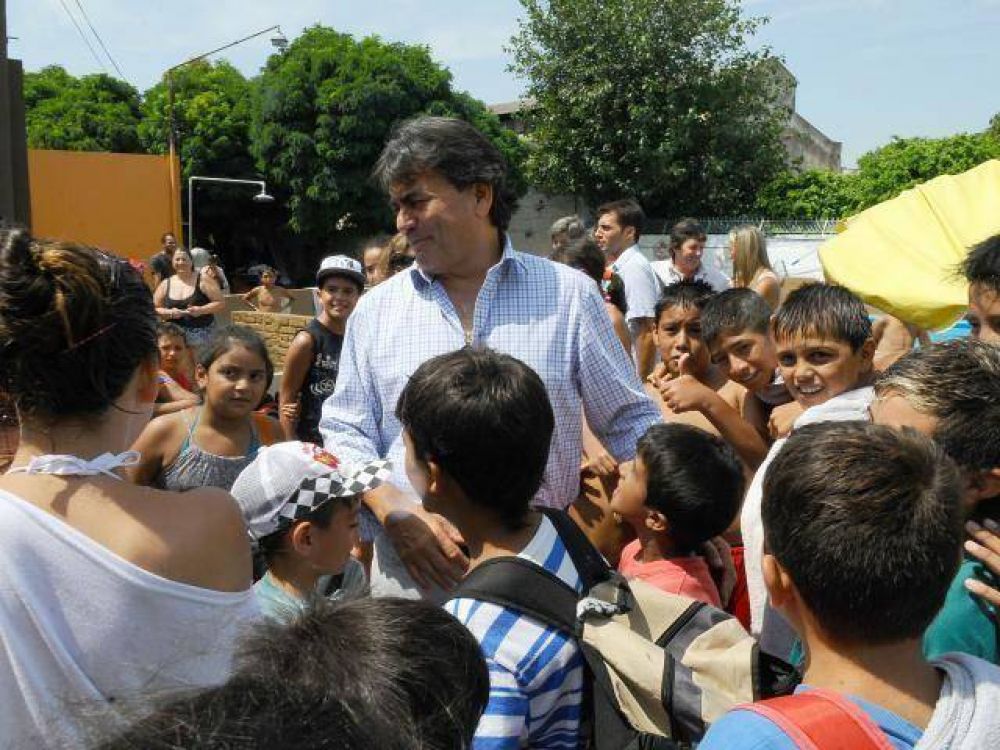 Visita a las Escuelas de Verano
