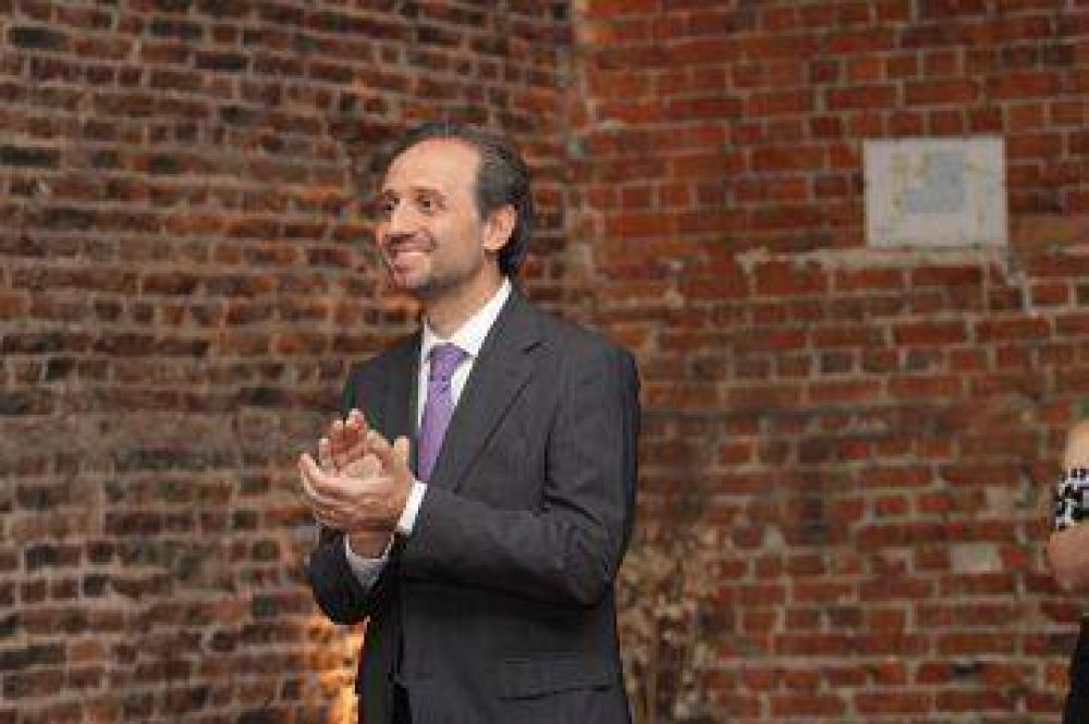 "En democracia nadie es due�o de la verdad"