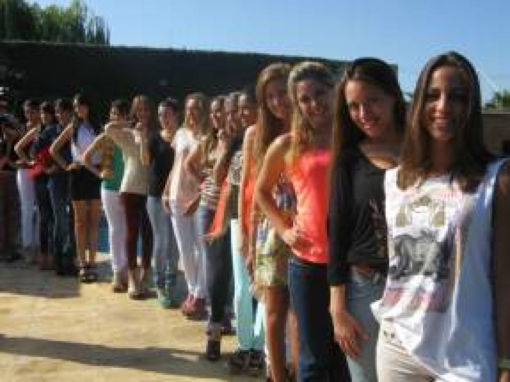 FNS 2013: Las candidatas se capacitan en los temas de inter�s provincial