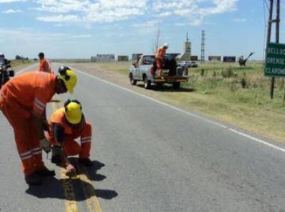 Vialidad coloca tachas en el cruce de las rutas 228 y 73