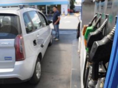 Aseguran que no hay escasez de combustibles en San Luis