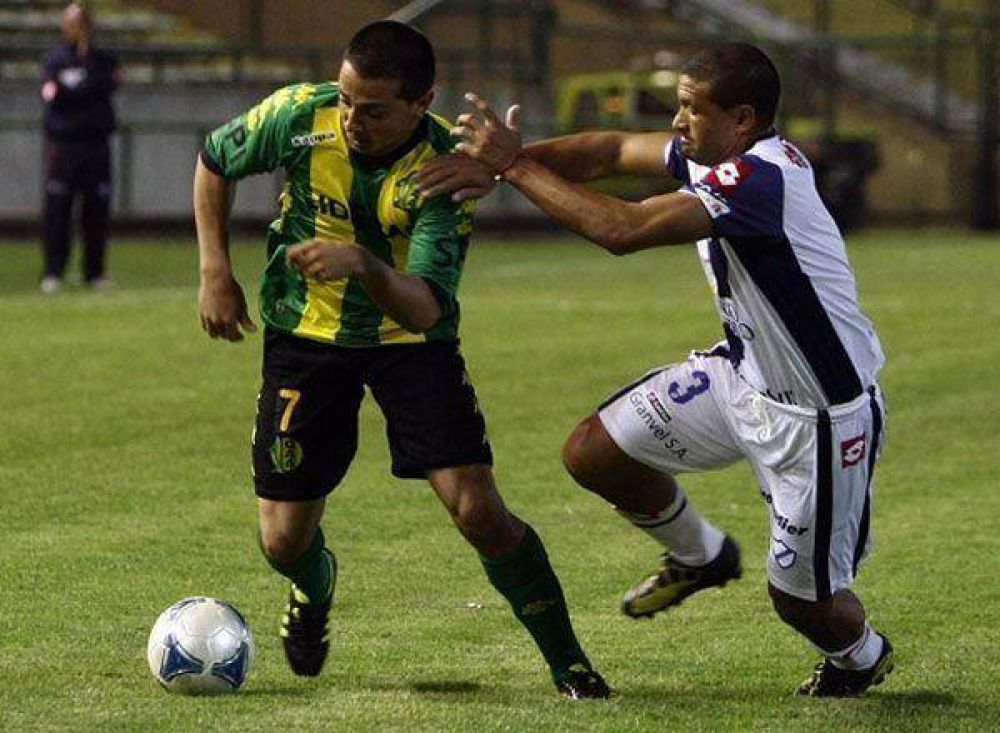 Nahuel Roselli, defensor de Aldosivi: �Vamos a Bah�a con la idea de pasar de fase�