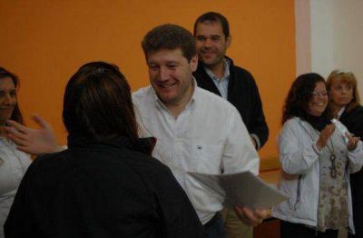 Se entregaron cr�ditos a microemprendedores
