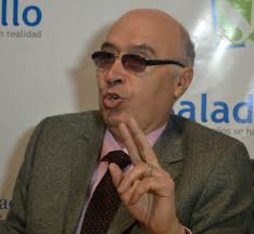 Gorosito anunci� pago de certificados para continuar la obra del ISFT 135
