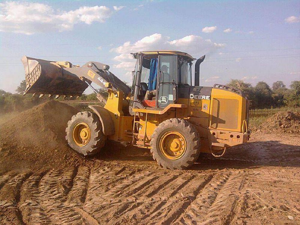 Intenso trabajo de Vialidad Provincial en Santa Victoria Este