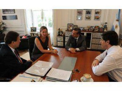 Weretilneck, Martini y Pichetto se reunieron con el jefe de Gabinete, Abal Medina