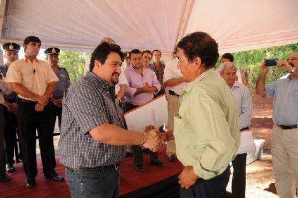 Closs: �A m� me gusta este estilo de Gobierno, el estar cerca de la gente�