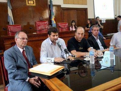 A Ventimiglia lo mandan a espiar y toca el timbre