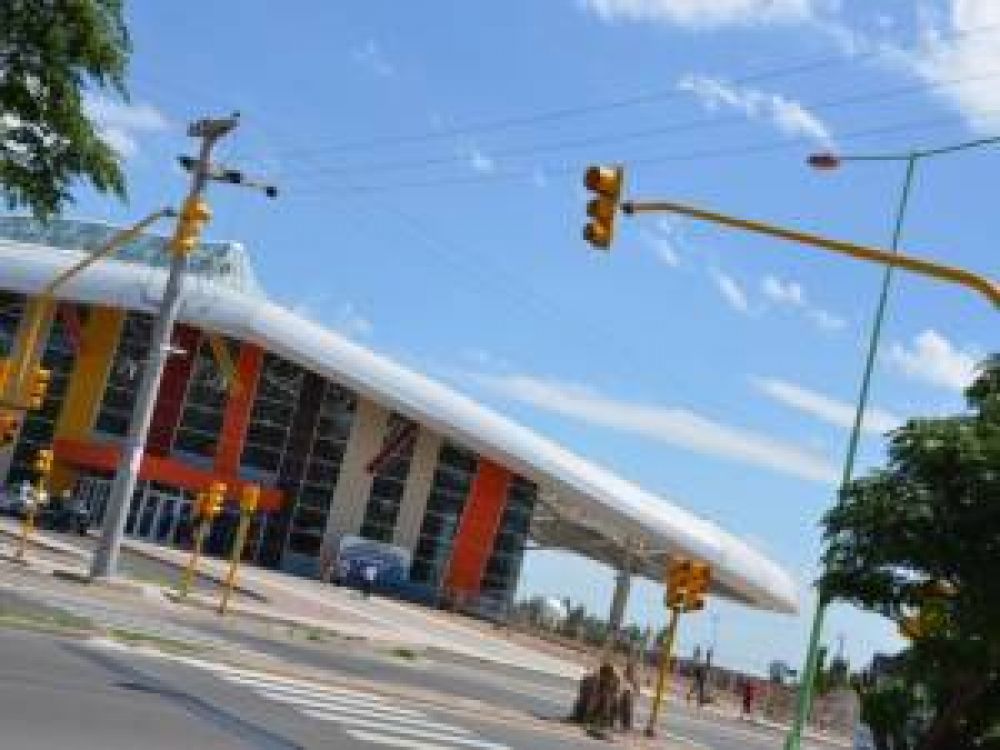 Ponen en funcionamiento los sem�foros de la nueva terminal