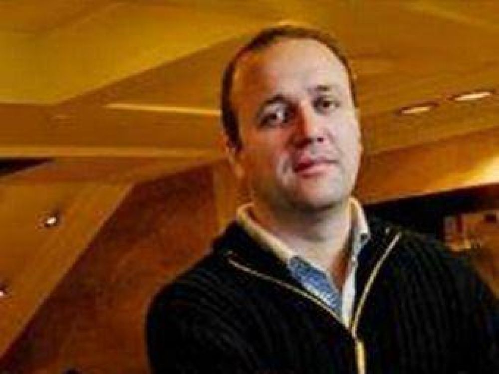 A pesar de decir que no est� preparado, Leandro Gin�bili acept� ser candidato a concejal	