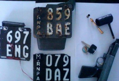 Allanamiento en Maip�: detienen a un joven acusado de asaltar a un taxista