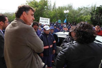 "Carritos" piden la salida de jefe y director del Departamento Saneamiento